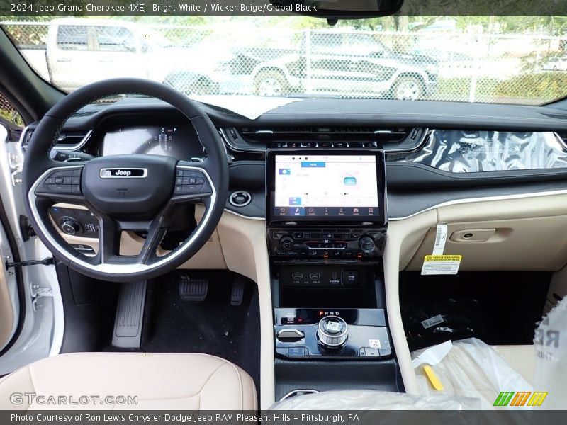 Bright White / Wicker Beige/Global Black 2024 Jeep Grand Cherokee 4XE
