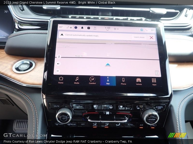 Bright White / Global Black 2023 Jeep Grand Cherokee L Summit Reserve 4WD