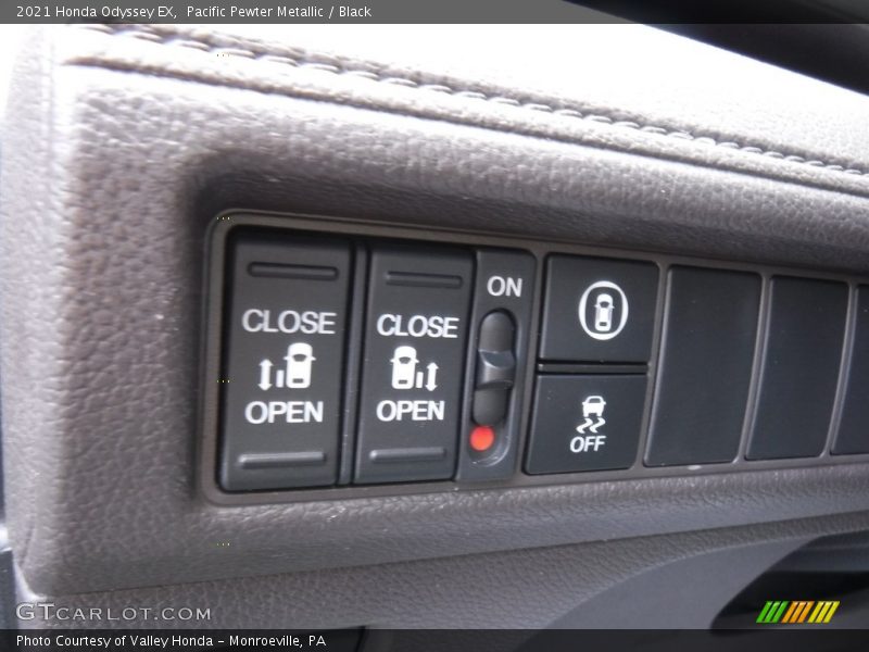 Pacific Pewter Metallic / Black 2021 Honda Odyssey EX