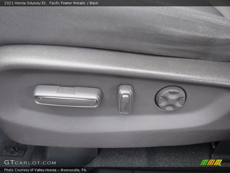 Pacific Pewter Metallic / Black 2021 Honda Odyssey EX