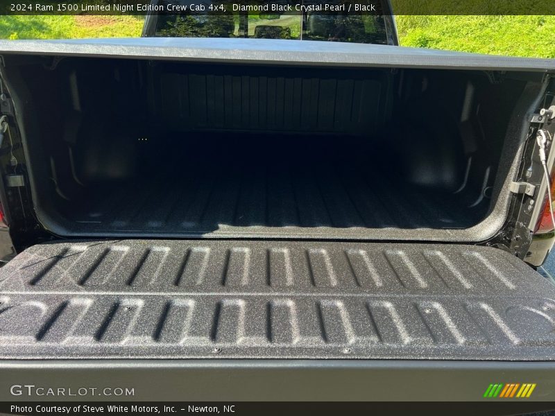 Diamond Black Crystal Pearl / Black 2024 Ram 1500 Limited Night Edition Crew Cab 4x4