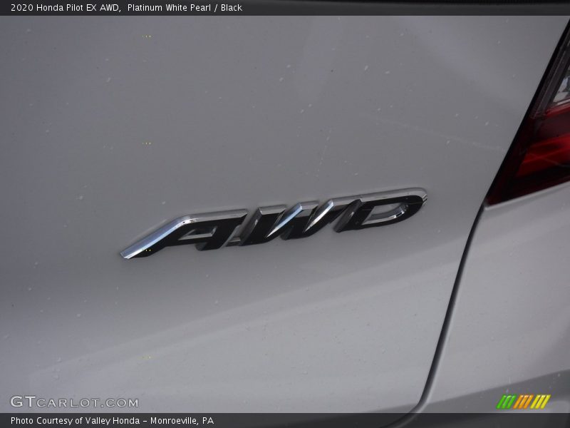 Platinum White Pearl / Black 2020 Honda Pilot EX AWD