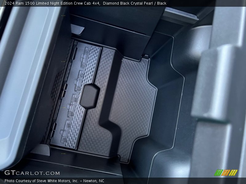 Diamond Black Crystal Pearl / Black 2024 Ram 1500 Limited Night Edition Crew Cab 4x4