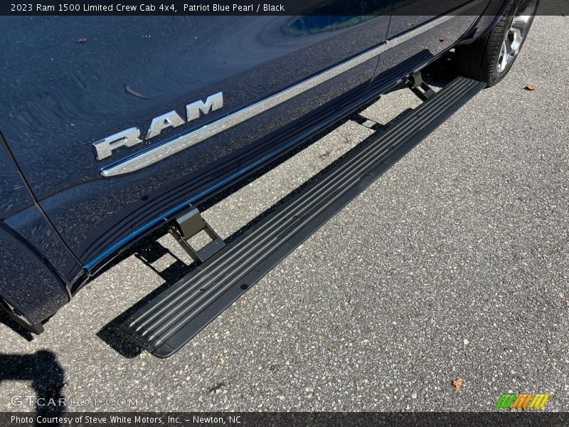 Patriot Blue Pearl / Black 2023 Ram 1500 Limited Crew Cab 4x4