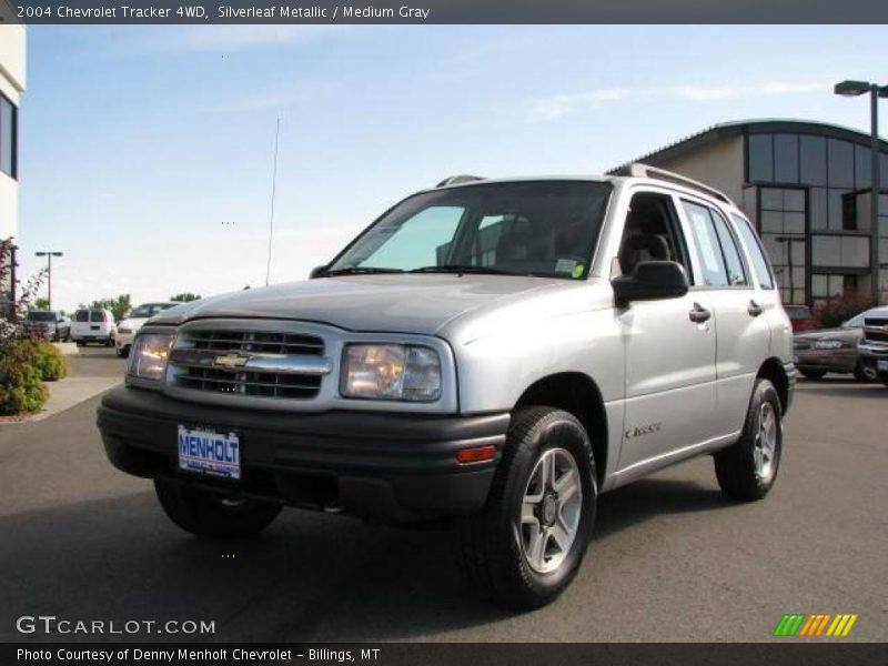 Silverleaf Metallic / Medium Gray 2004 Chevrolet Tracker 4WD