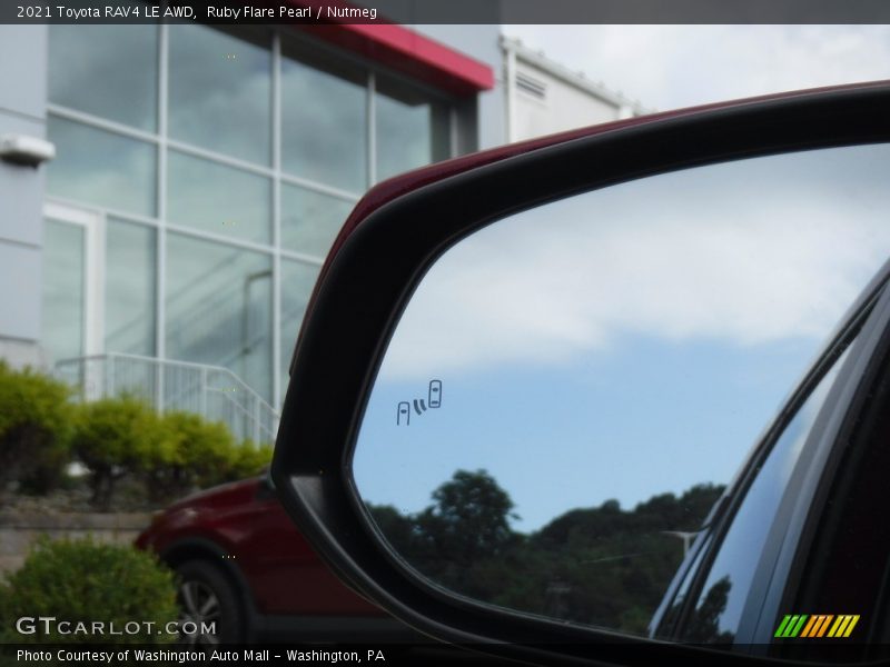 Ruby Flare Pearl / Nutmeg 2021 Toyota RAV4 LE AWD