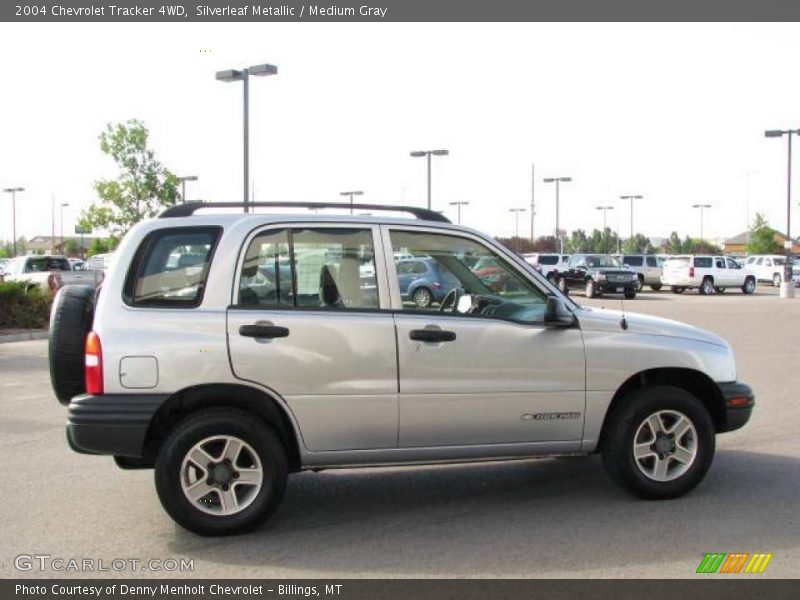Silverleaf Metallic / Medium Gray 2004 Chevrolet Tracker 4WD