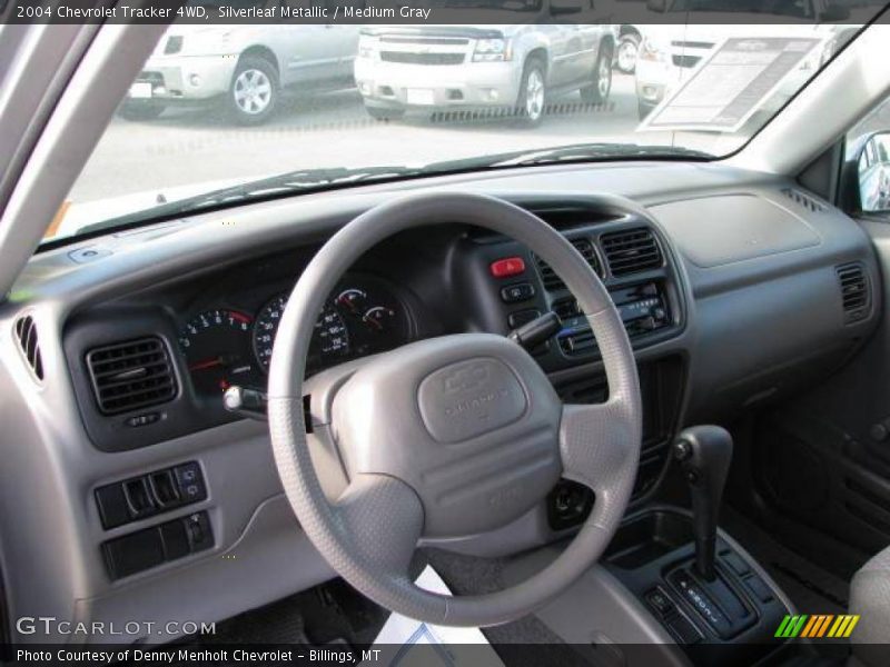 Silverleaf Metallic / Medium Gray 2004 Chevrolet Tracker 4WD