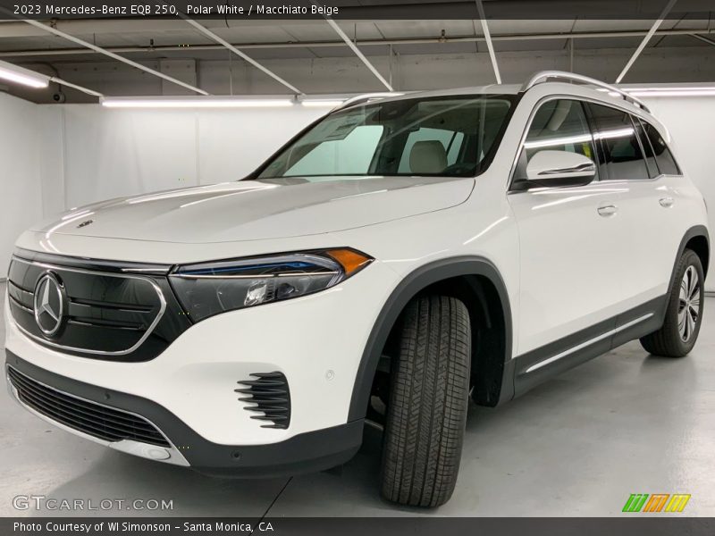 Polar White / Macchiato Beige 2023 Mercedes-Benz EQB 250