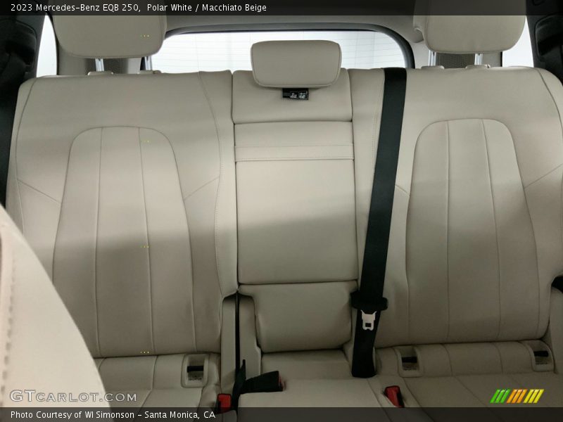 Polar White / Macchiato Beige 2023 Mercedes-Benz EQB 250