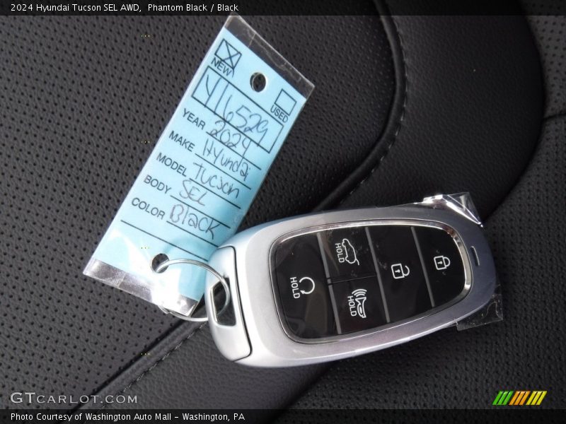 Keys of 2024 Tucson SEL AWD