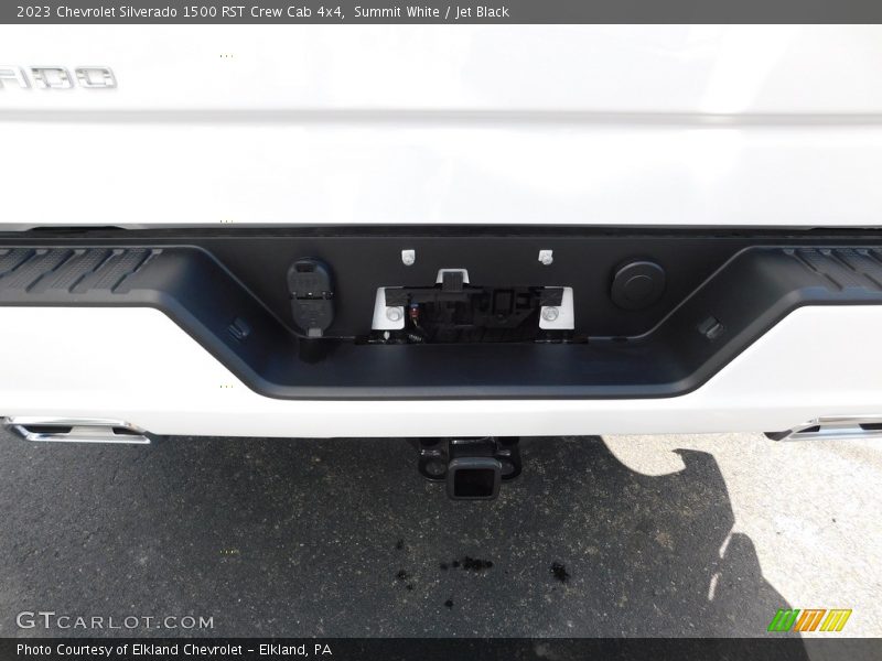 Summit White / Jet Black 2023 Chevrolet Silverado 1500 RST Crew Cab 4x4