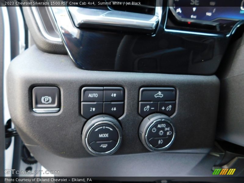 Controls of 2023 Silverado 1500 RST Crew Cab 4x4