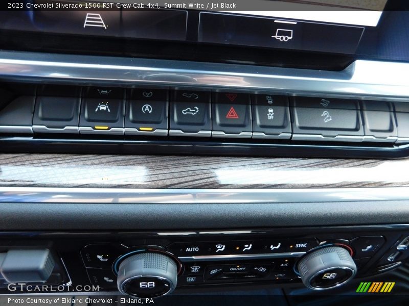 Controls of 2023 Silverado 1500 RST Crew Cab 4x4