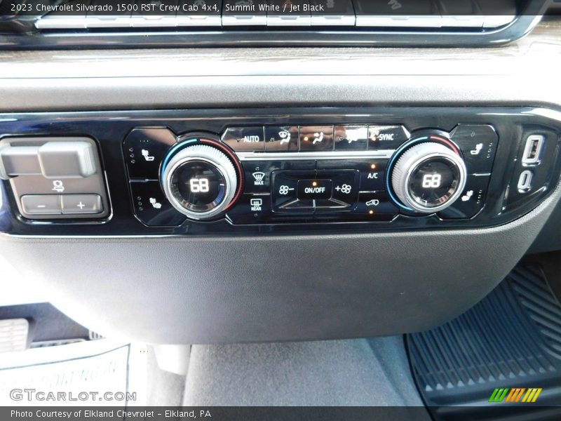 Controls of 2023 Silverado 1500 RST Crew Cab 4x4