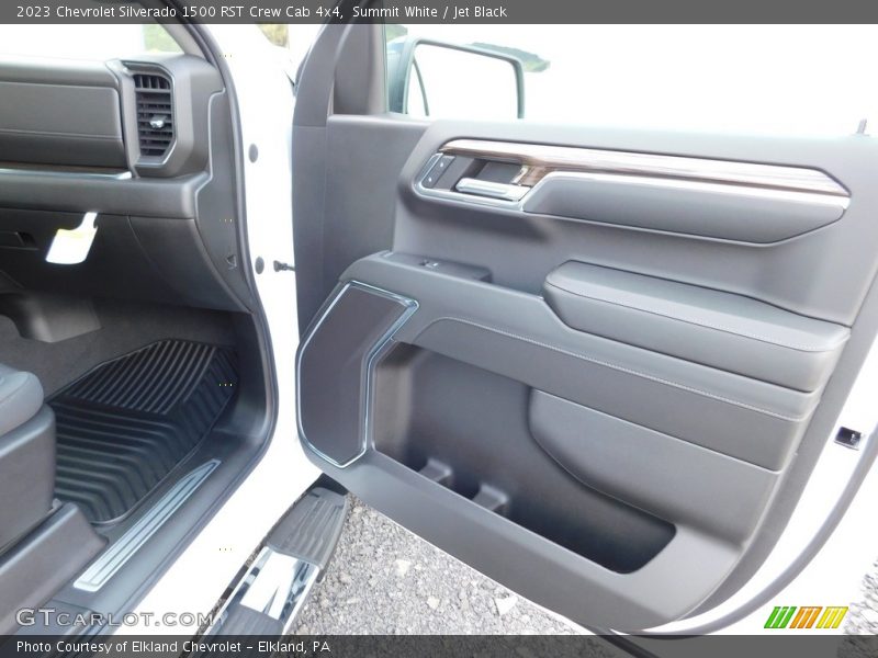 Summit White / Jet Black 2023 Chevrolet Silverado 1500 RST Crew Cab 4x4