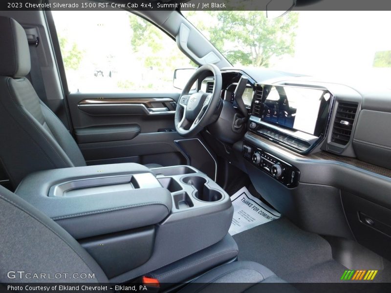 Summit White / Jet Black 2023 Chevrolet Silverado 1500 RST Crew Cab 4x4