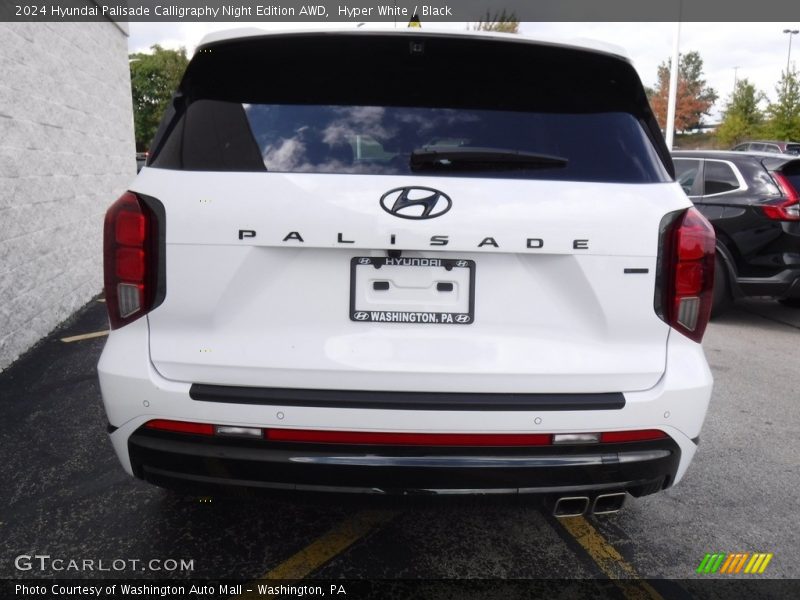 Hyper White / Black 2024 Hyundai Palisade Calligraphy Night Edition AWD