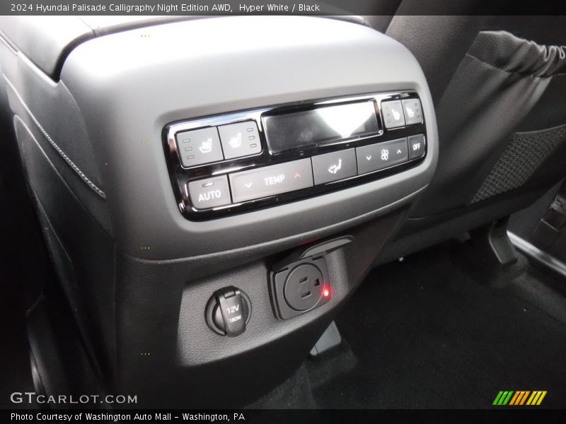 Hyper White / Black 2024 Hyundai Palisade Calligraphy Night Edition AWD