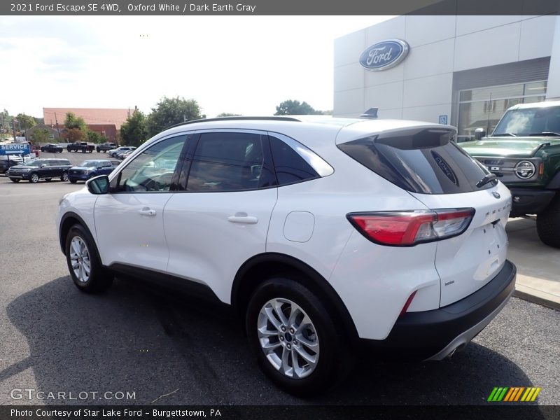 Oxford White / Dark Earth Gray 2021 Ford Escape SE 4WD