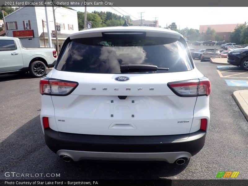 Oxford White / Dark Earth Gray 2021 Ford Escape SE 4WD