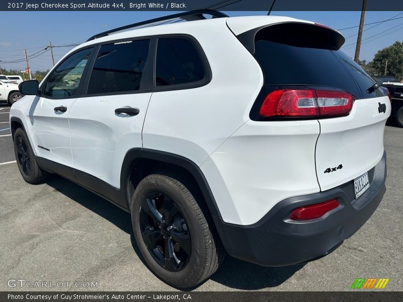 Bright White / Black 2017 Jeep Cherokee Sport Altitude 4x4