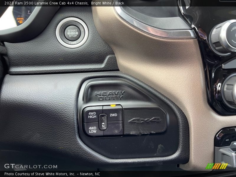 Bright White / Black 2023 Ram 3500 Laramie Crew Cab 4x4 Chassis