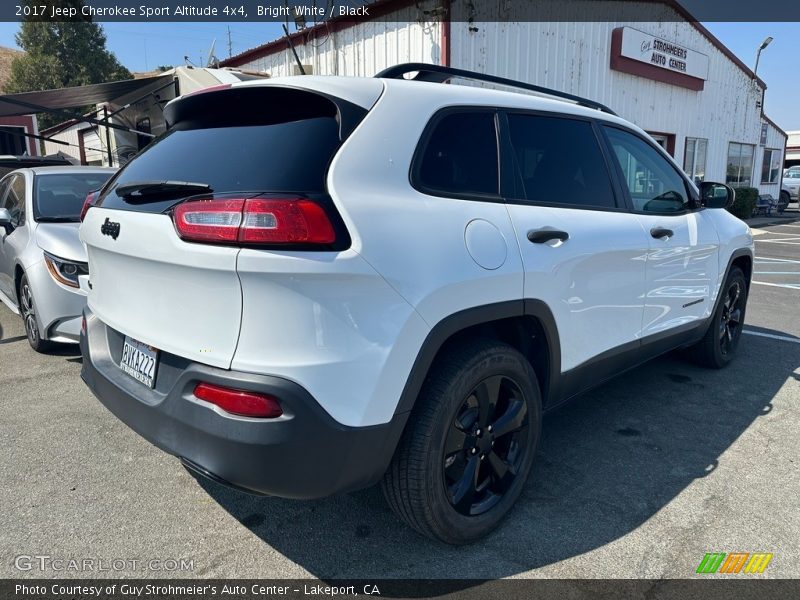 Bright White / Black 2017 Jeep Cherokee Sport Altitude 4x4