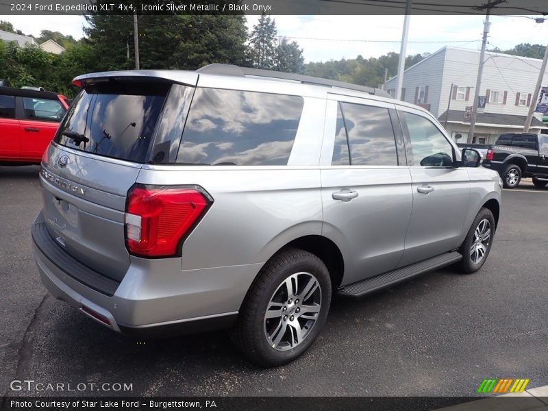 Iconic Silver Metallic / Black Onyx 2024 Ford Expedition XLT 4x4