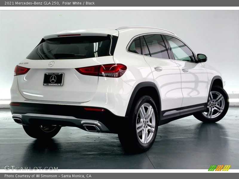 Polar White / Black 2021 Mercedes-Benz GLA 250