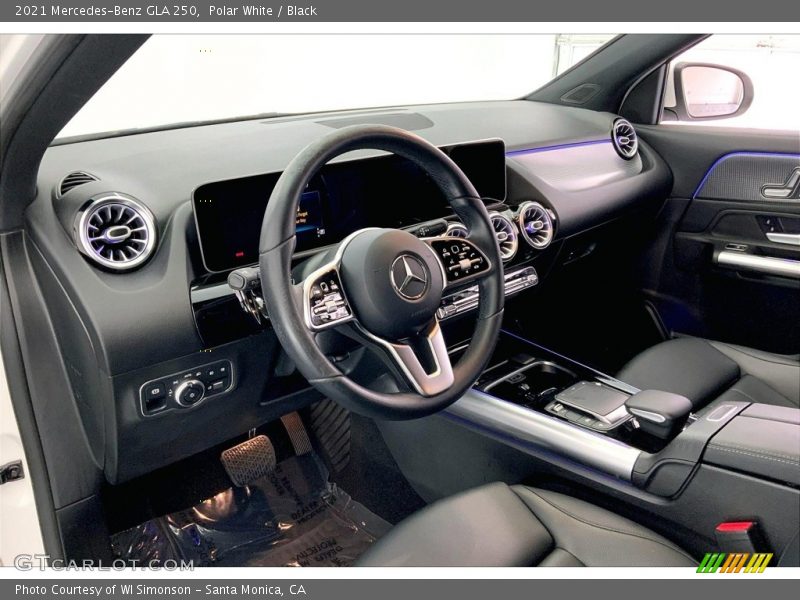 Polar White / Black 2021 Mercedes-Benz GLA 250