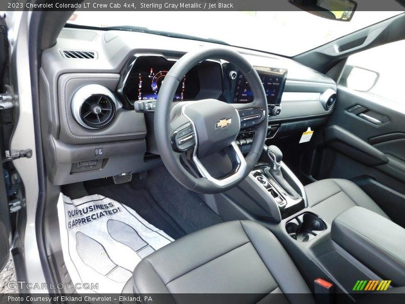 Sterling Gray Metallic / Jet Black 2023 Chevrolet Colorado LT Crew Cab 4x4
