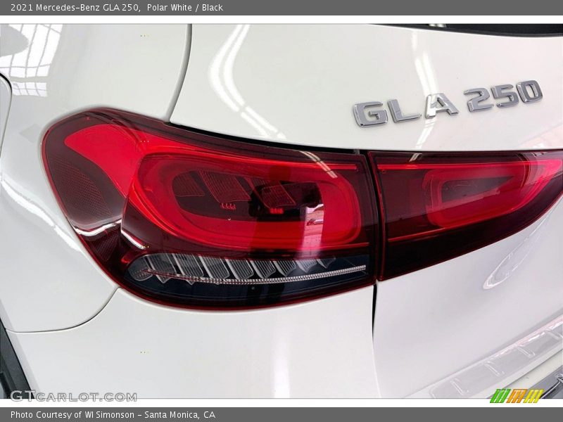 Polar White / Black 2021 Mercedes-Benz GLA 250