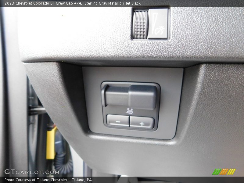 Sterling Gray Metallic / Jet Black 2023 Chevrolet Colorado LT Crew Cab 4x4