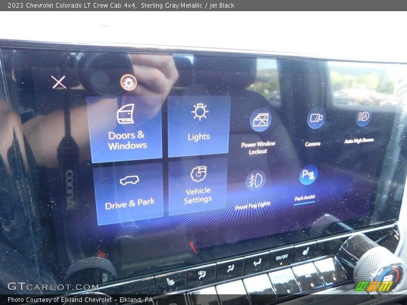 Sterling Gray Metallic / Jet Black 2023 Chevrolet Colorado LT Crew Cab 4x4
