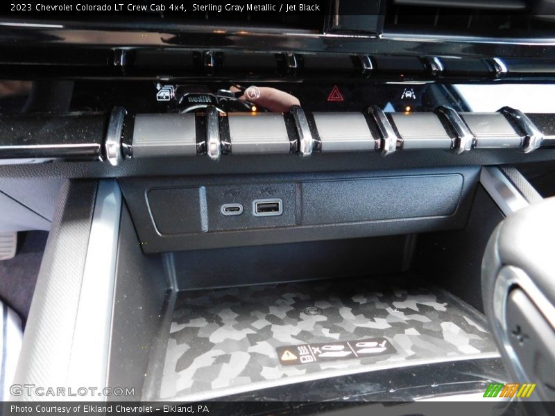 Sterling Gray Metallic / Jet Black 2023 Chevrolet Colorado LT Crew Cab 4x4