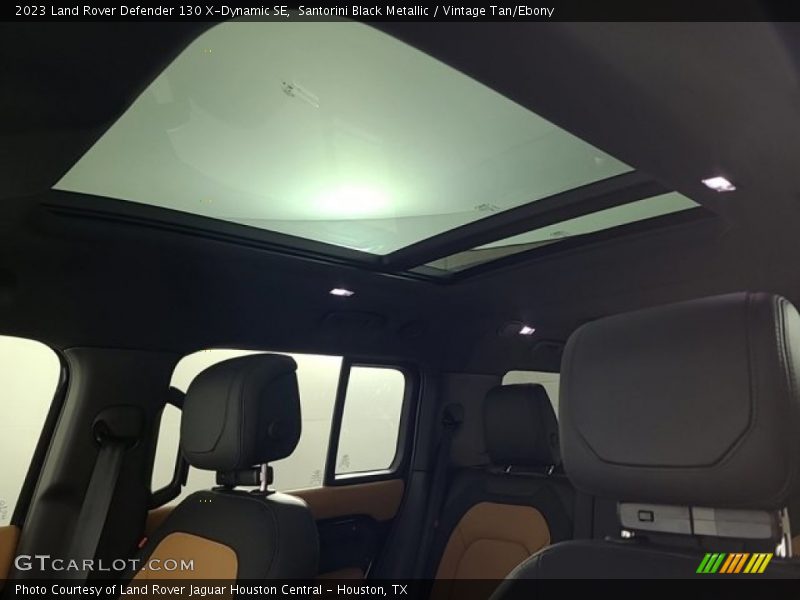 Sunroof of 2023 Defender 130 X-Dynamic SE