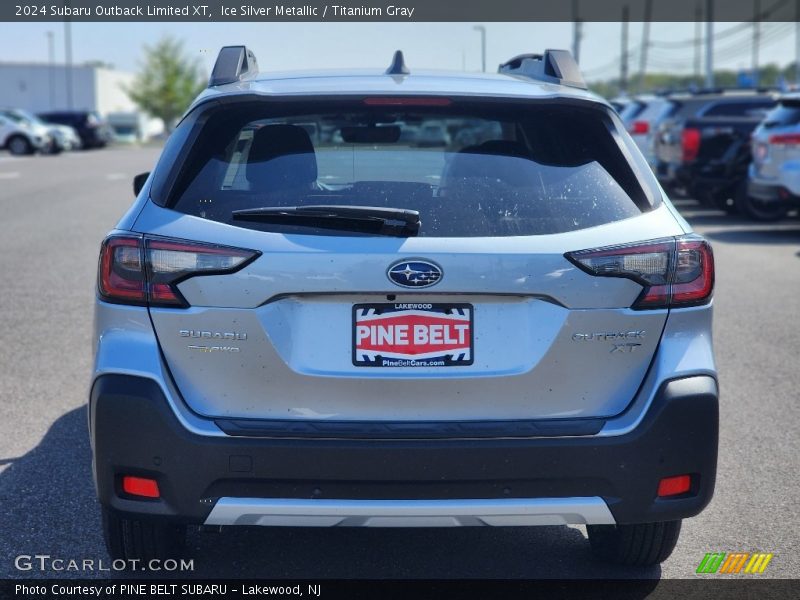 Ice Silver Metallic / Titanium Gray 2024 Subaru Outback Limited XT