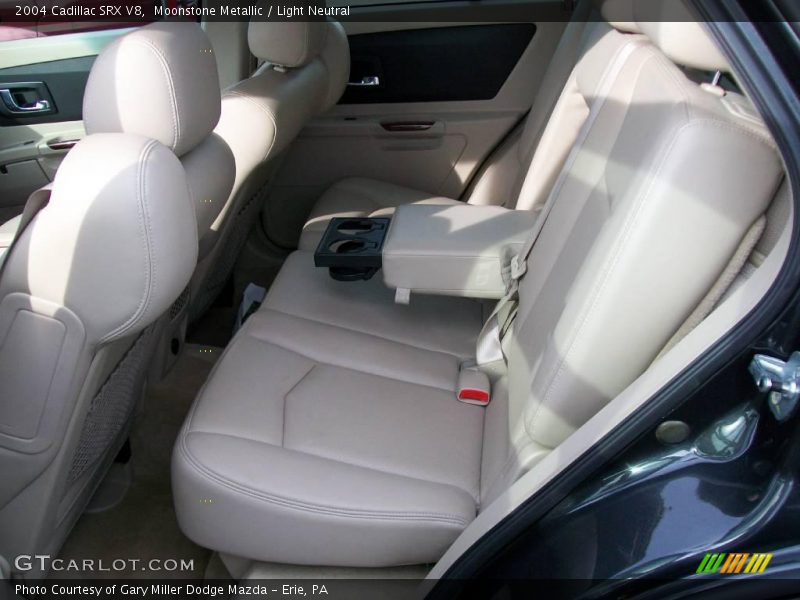 Moonstone Metallic / Light Neutral 2004 Cadillac SRX V8