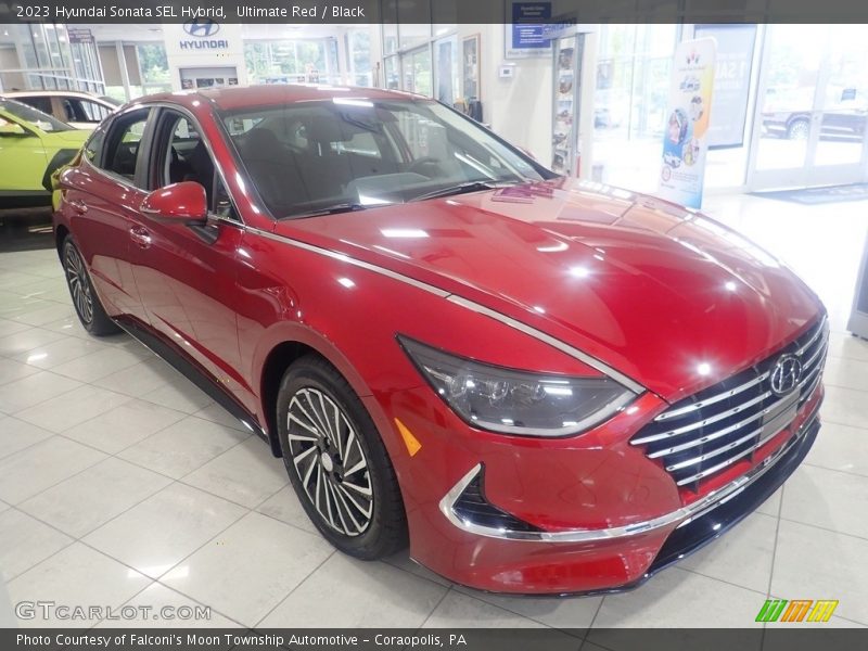 Front 3/4 View of 2023 Sonata SEL Hybrid