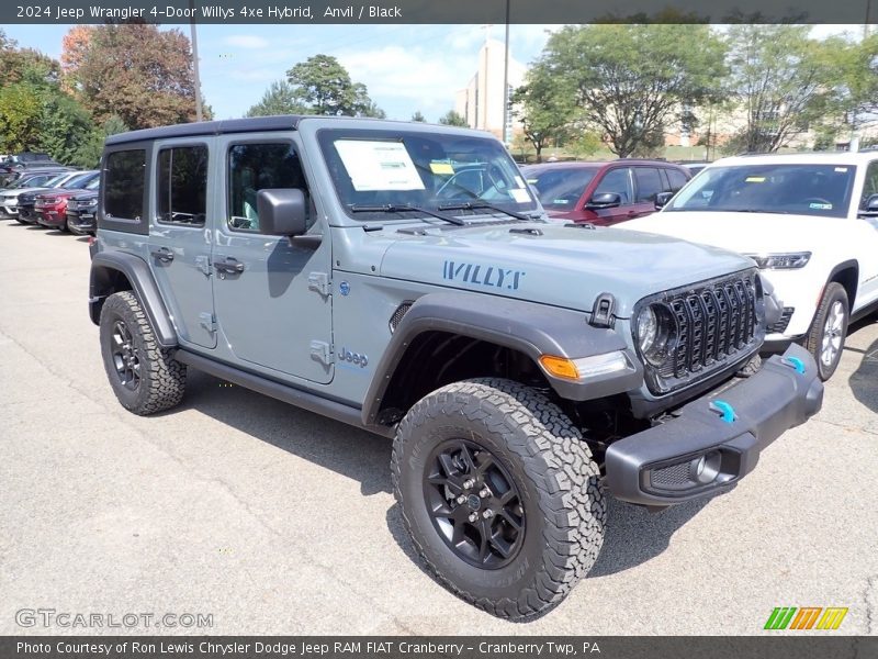 Front 3/4 View of 2024 Wrangler 4-Door Willys 4xe Hybrid