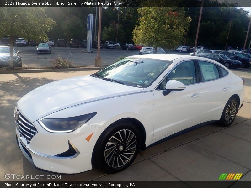 Front 3/4 View of 2023 Sonata SEL Hybrid