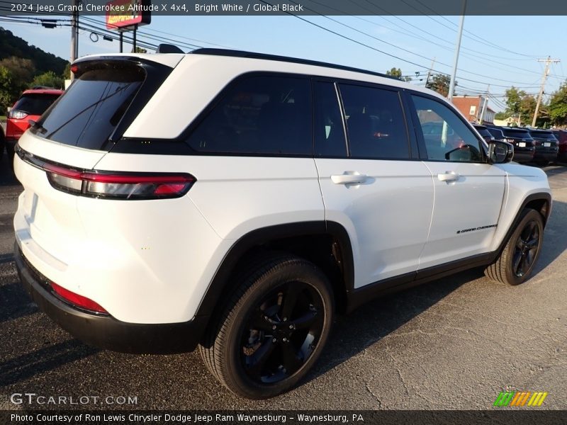 Bright White / Global Black 2024 Jeep Grand Cherokee Altitude X 4x4
