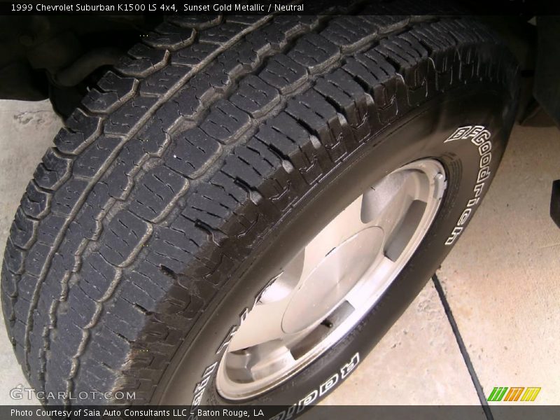 Sunset Gold Metallic / Neutral 1999 Chevrolet Suburban K1500 LS 4x4