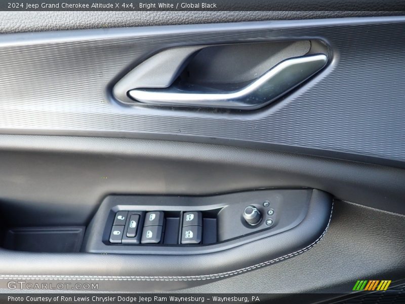 Door Panel of 2024 Grand Cherokee Altitude X 4x4