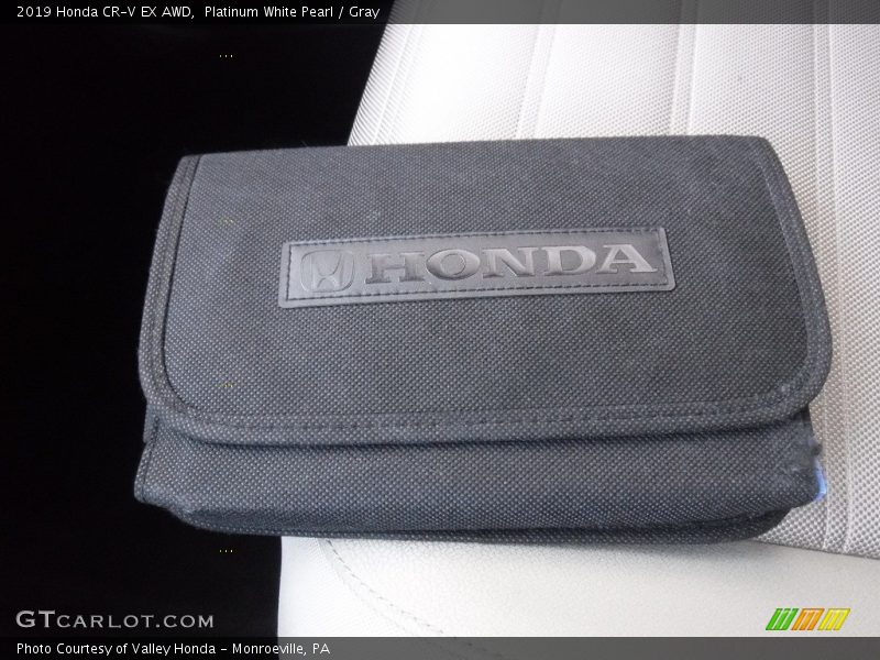Platinum White Pearl / Gray 2019 Honda CR-V EX AWD