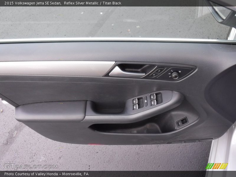 Door Panel of 2015 Jetta SE Sedan