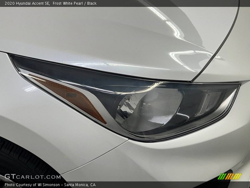 Frost White Pearl / Black 2020 Hyundai Accent SE