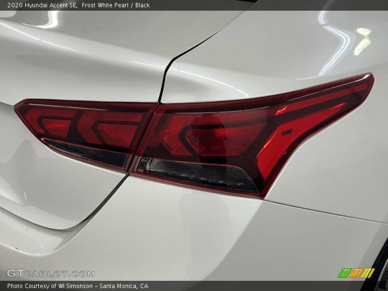 Frost White Pearl / Black 2020 Hyundai Accent SE