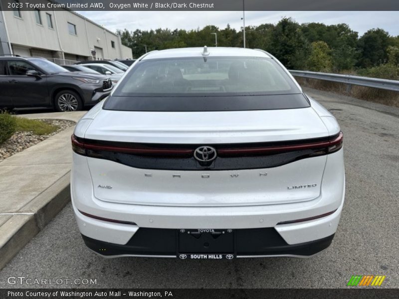 Oxygen White / Black/Dark Chestnut 2023 Toyota Crown Limited AWD